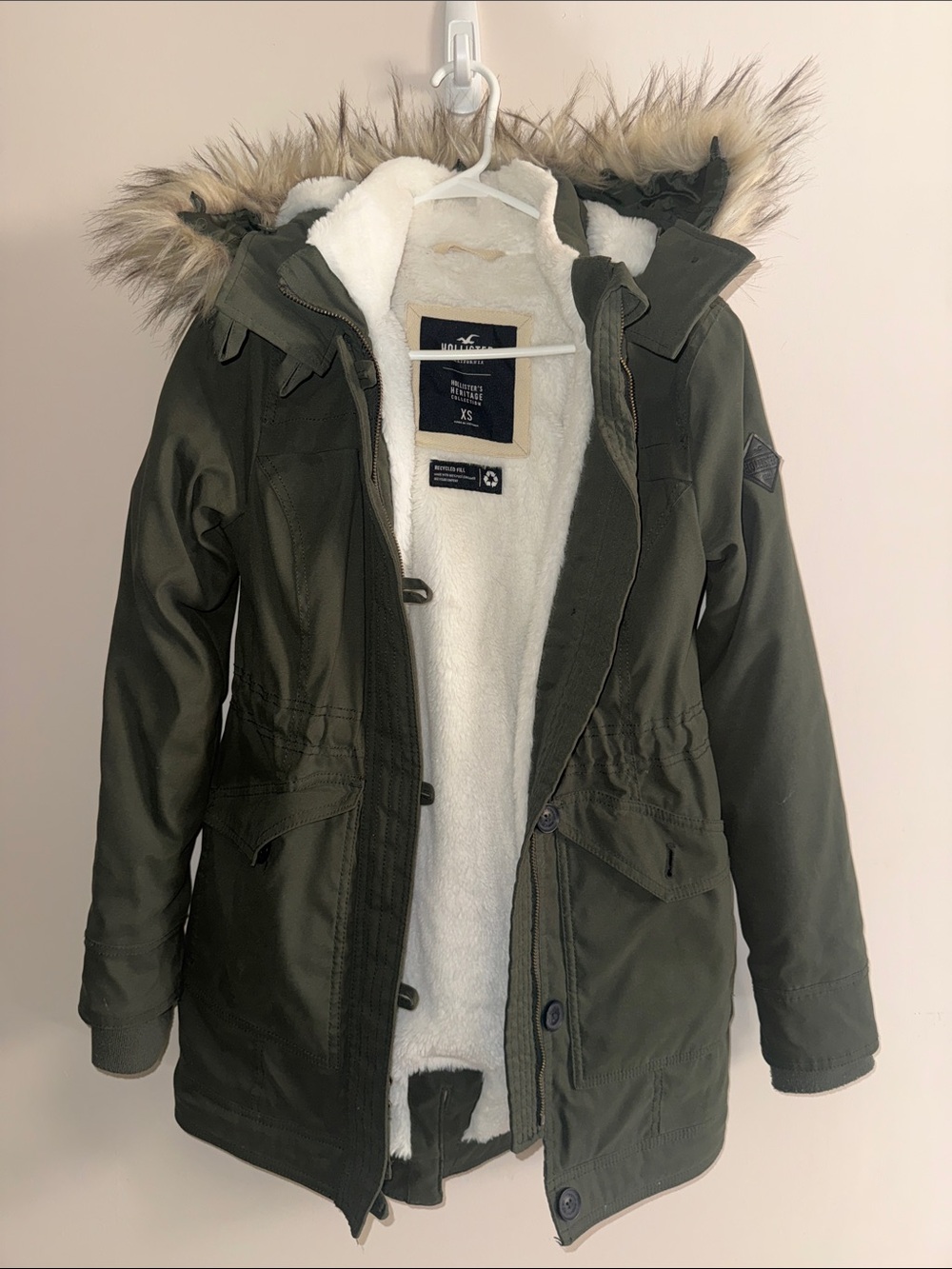 Hollister Women’s Jacket Army Green with Faux Fur Hood Size XS